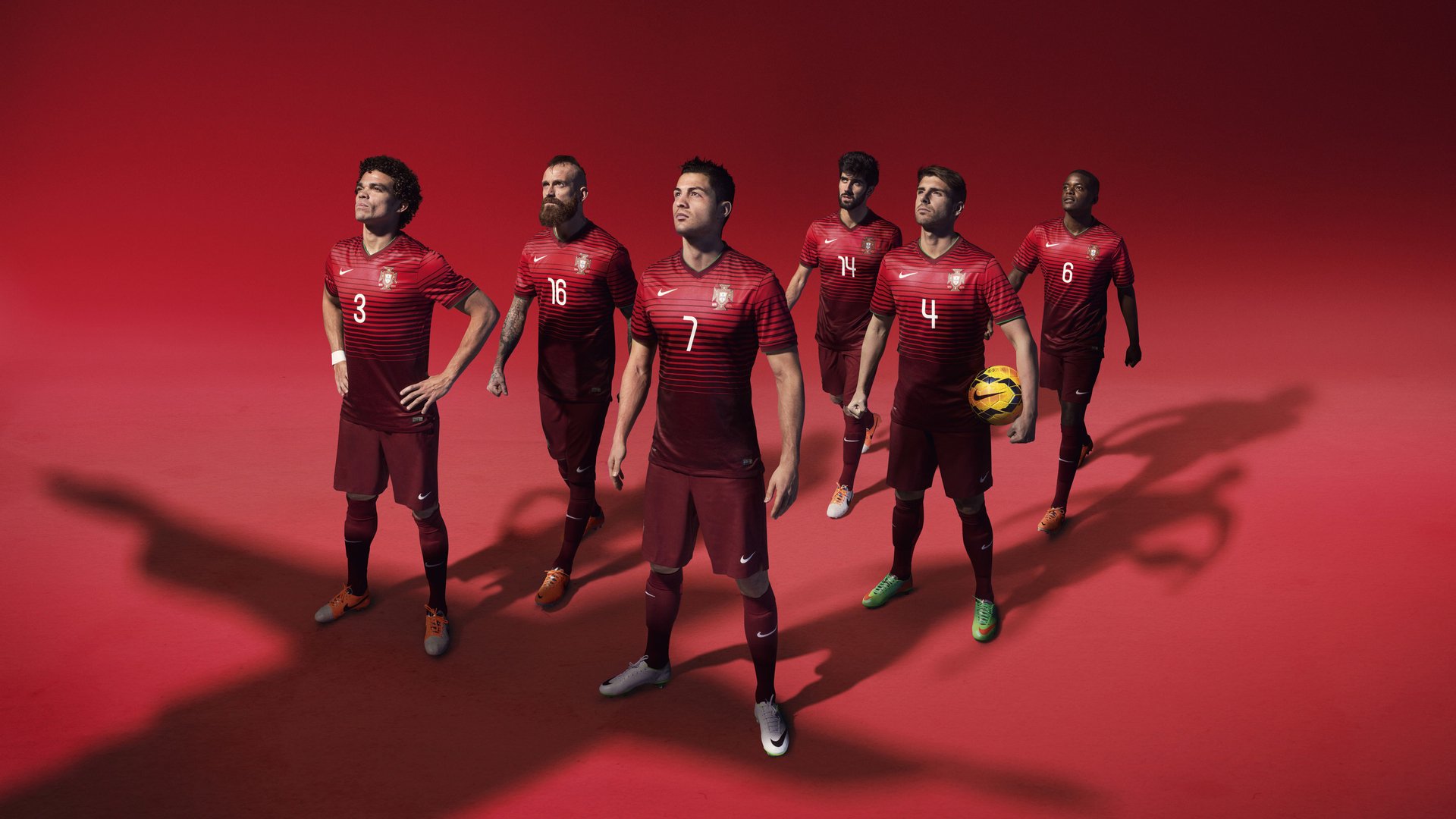 意甲赛场,球员表现亮眼,精彩进球频频点燃激情,意甲的比赛